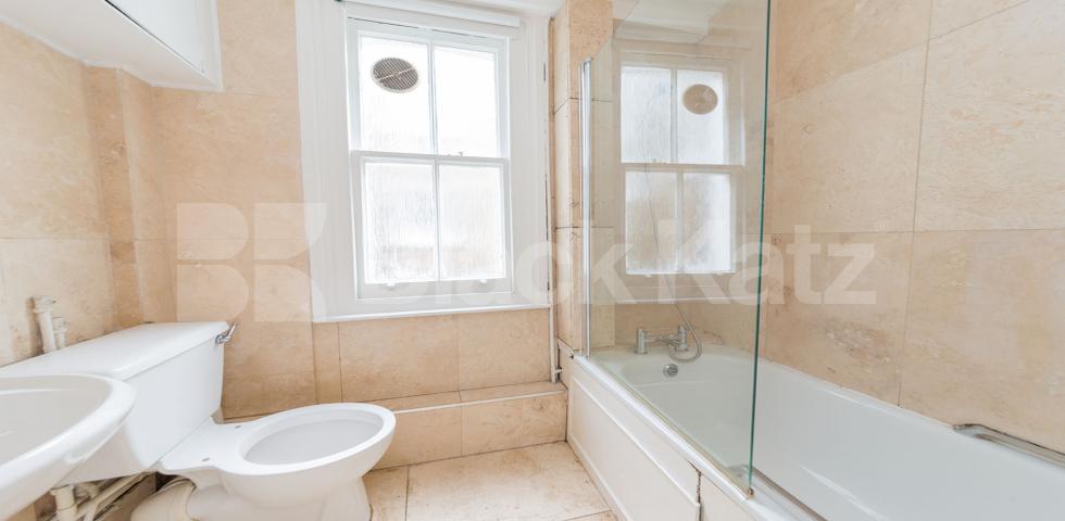 			4 Bedroom, 1 bath, 1 reception Flat			 Brewster Gardens, NORTH KENSINGTON